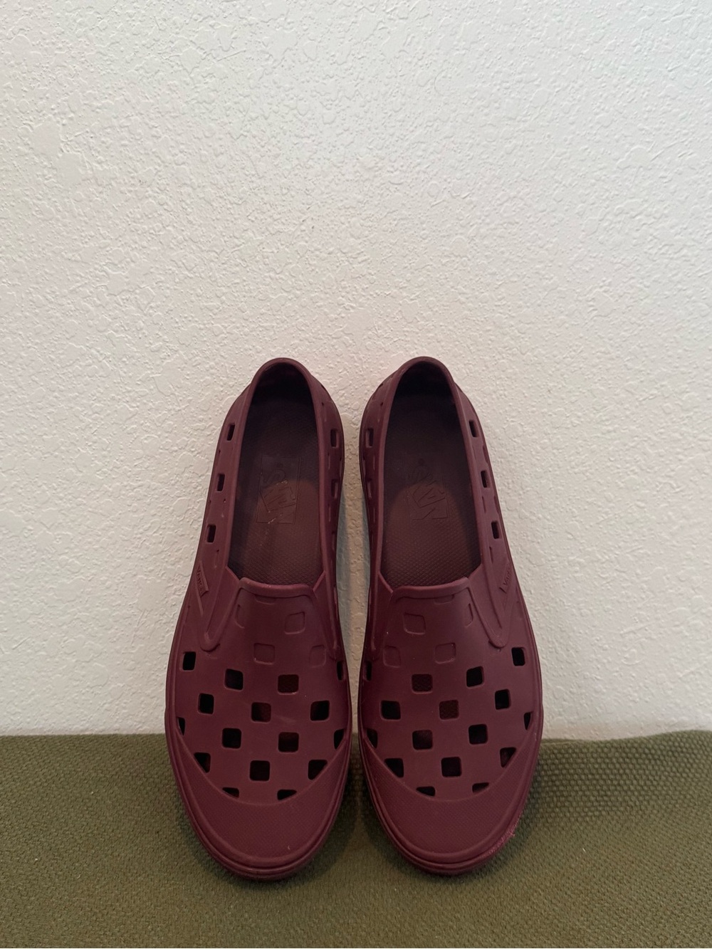 Vans Trek Slip-On Clogs Purple US 9